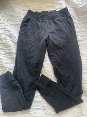 ALO Yoga Black Women's Track Joggers